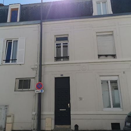 Suite Des Capucins Reims Exteriör bild